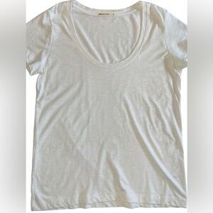 Marine Layer Deep Scoop Neck Short Sleeve White Tee Size Medium